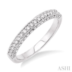 1/2 Ctw Round Cut Diamond Wedding Band in 14K White Gold