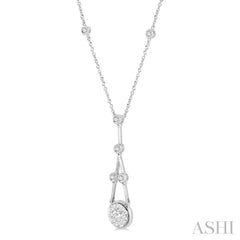 5/8 Ctw Bar & Circular Mount Motif Round Cut Diamond Lovebright Necklace in 14K White Gold