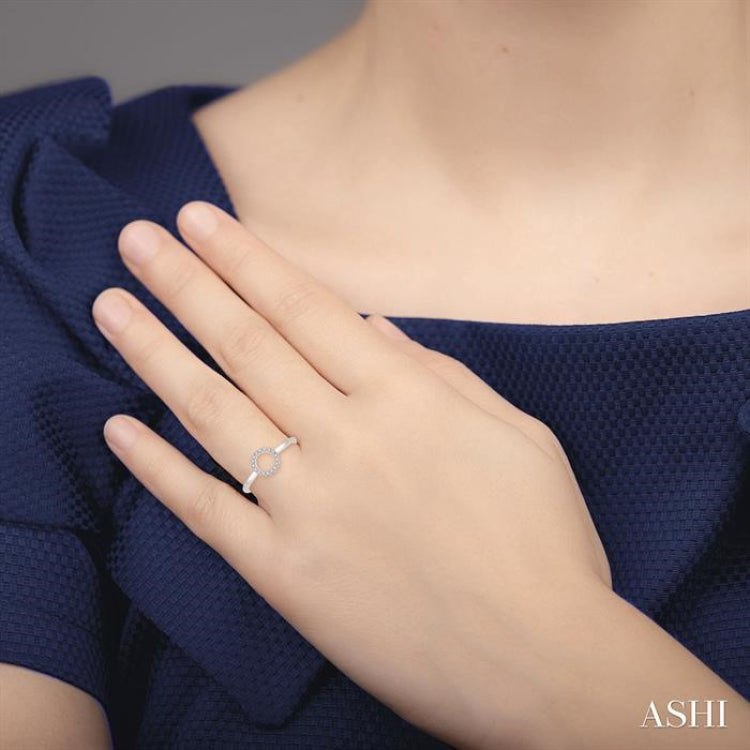 1/20 Ctw Cutout Circle Round Cut Diamond Stack Ring in 10K White Gold