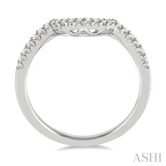 1/8 Ctw Curved Center Round Cut Diamond Wedding Band in 14K White Gold
