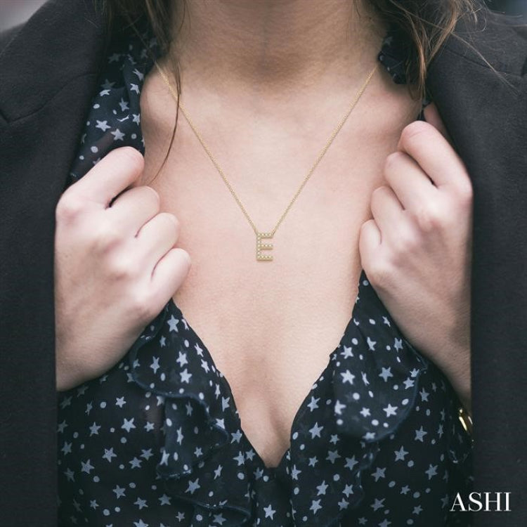 1/20 Ctw Initial 'E' Round Cut Diamond Pendant With Chain in 10K Yellow Gold