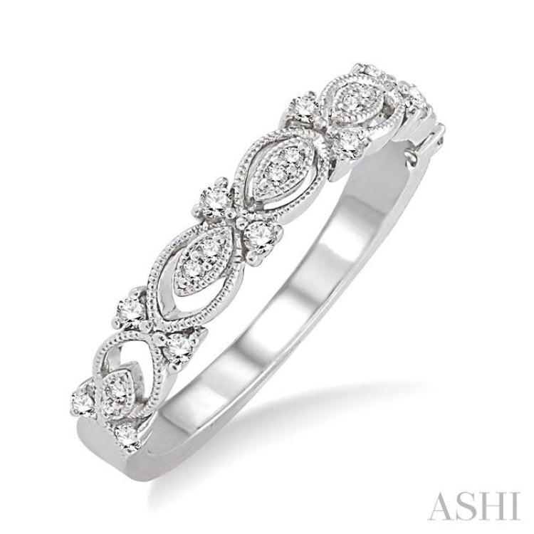1/6 Ctw Round Cut Diamond Wedding Band in 14K White Gold