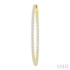 2 Ctw Inside-Out Round Cut Diamond 1/2-Inch Oval Hoop Earrings in 14K Yellow Gold