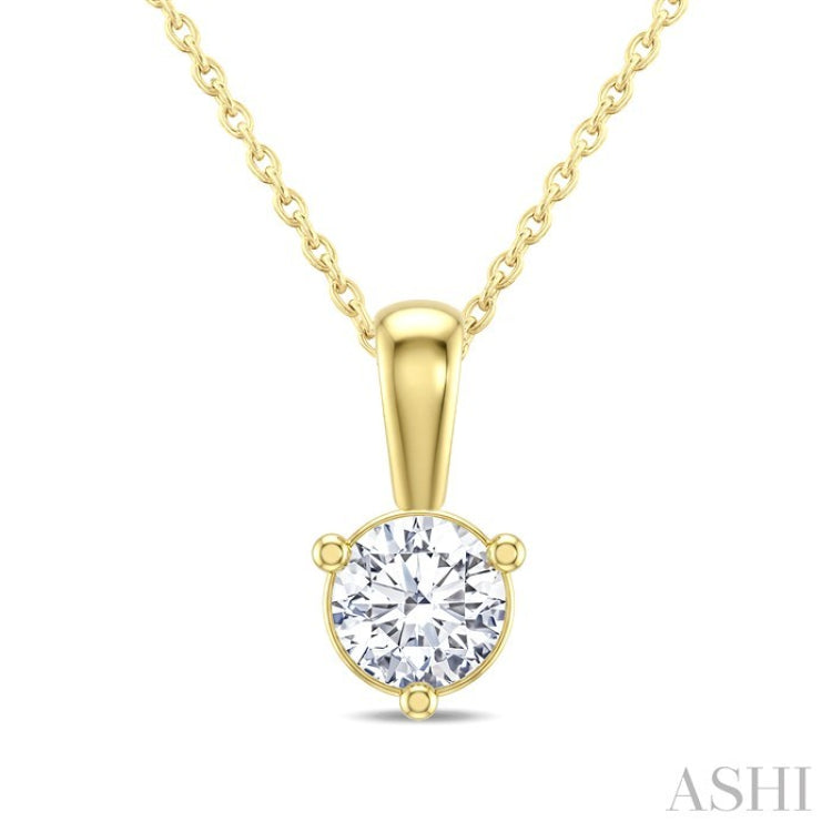1/5 Ctw Round Cut Diamond Martini Solitaire Pendant With Chain in 14K Yellow Gold