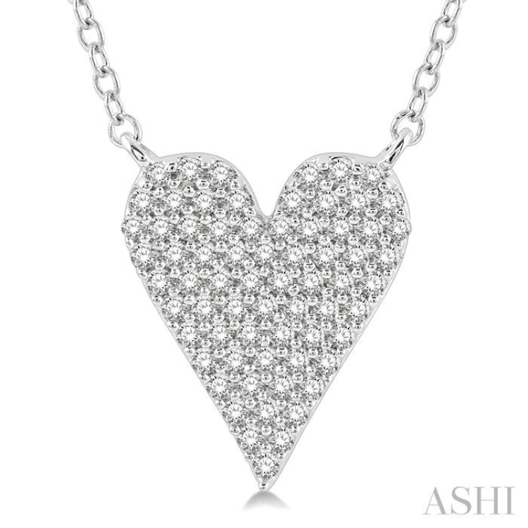 1/4 Ctw Heart Charm Round Cut Diamond Fashion Pendant With Chain in 10K White Gold