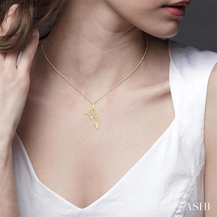1/10 Ctw Petite Nautical Dolphin Round Cut Diamond Fashion Pendant With Chain in 10K Yellow Gold
