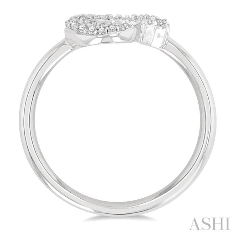 1/6 Ctw Crescent Moon and Star Round Cut Petite Diamond Fashion Ring in 10K White Gold