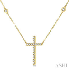 1/2 Ctw Round Cut Diamond Cross Fashion Station Necklace in 10K Yellow Gold