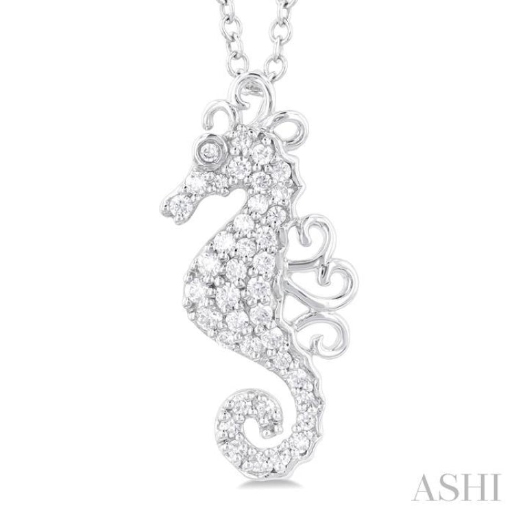 1/6 Ctw Petite Seahorse Round Cut Diamond Fashion Pendant With Chain in 10K White Gold