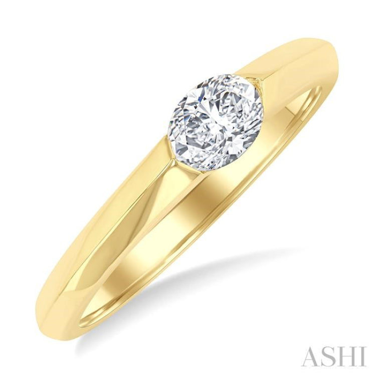 1/3 Ctw East-West Set Oval Cut Diamond Solitaire Fashion Ring in 14K Yellow Gold
